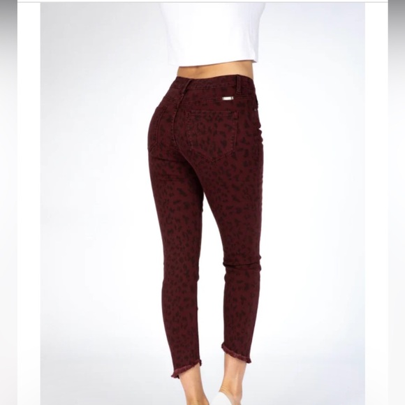 KanCan Victoria Mid-Rise Button Fly Jeans | Burgundy | Size 7 / 27 - Picture 9 of 16